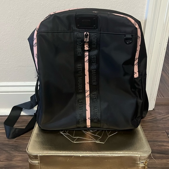 Steve Madden backpack - Picture 1 of 8